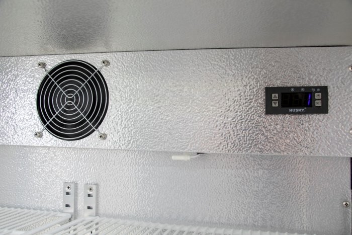 Refroidisseur à boisons/ porte vitrée ou pleine HUSKY C2-865-BK-NL/draaideuren detail 1