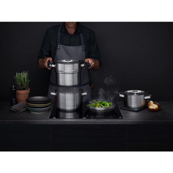 Fours accessoires AEG A4SS detail 1