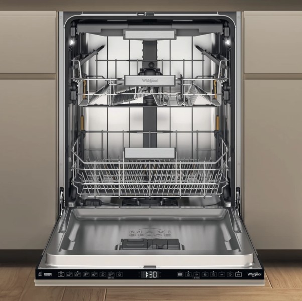 Vaatwasser volledig integreerbaar 60cm Whirlpool W7IHF60TU vooraanzicht