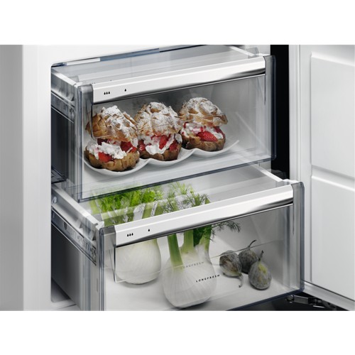 Koelkast inbouw 140-149cm hoog AEG SKE814D9ZC/! detail 2