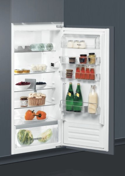 Koelkast inbouw 122 cm hoog Whirlpool ARG8512 vooraanzicht