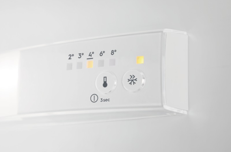 Combiné réfrigérateur/congélateur intégrable AEG OSC6N181ES detail 2