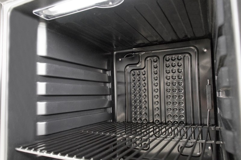 Flessenkoeler/ glazen of volle deur HUSKY KK70BKNLHU barmodel detail 3