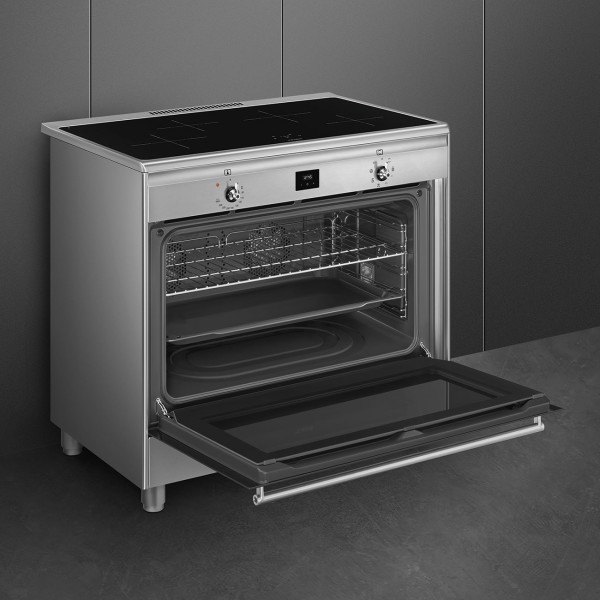 Fornuis inductie kookplaat Smeg CG90CIXT/beschadigd verpakking karton detail 1
