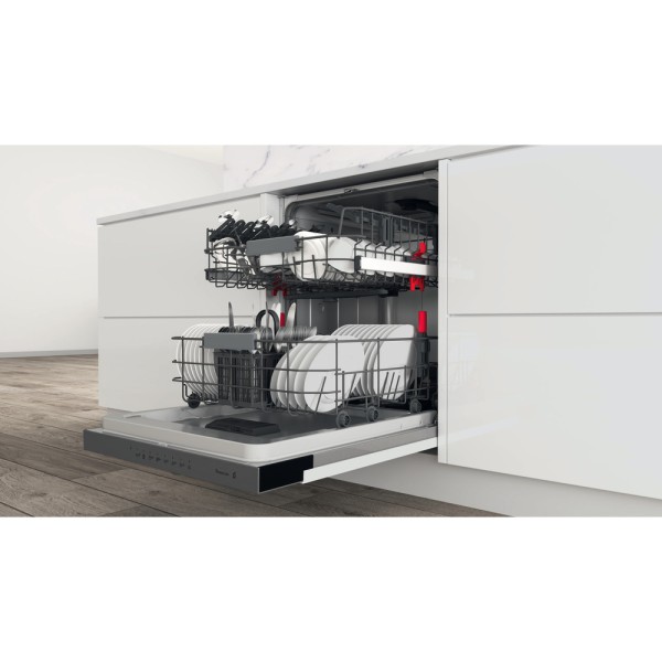 Lave-vaisselle avec panneau de commande 60cm Whirlpool WBC3C34PX detail 2