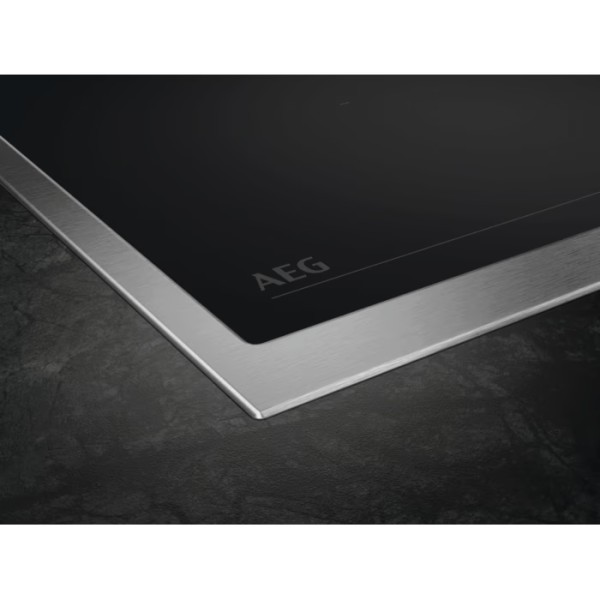 Taque de cuisson induction AEG TO84IA0FXB detail 2