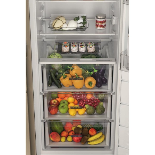Frigo intégrable hauteur 176-179cm Whirlpool WHSD18A021B1 detail 2