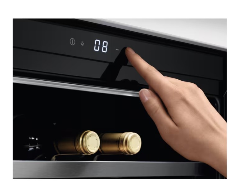 Cave à vin intégrable AEG KWK884520B detail 4