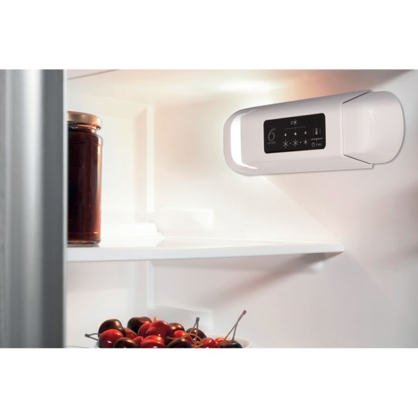 Frigo intégrable hauteur 122cm Whirlpool ARG8512 detail 1