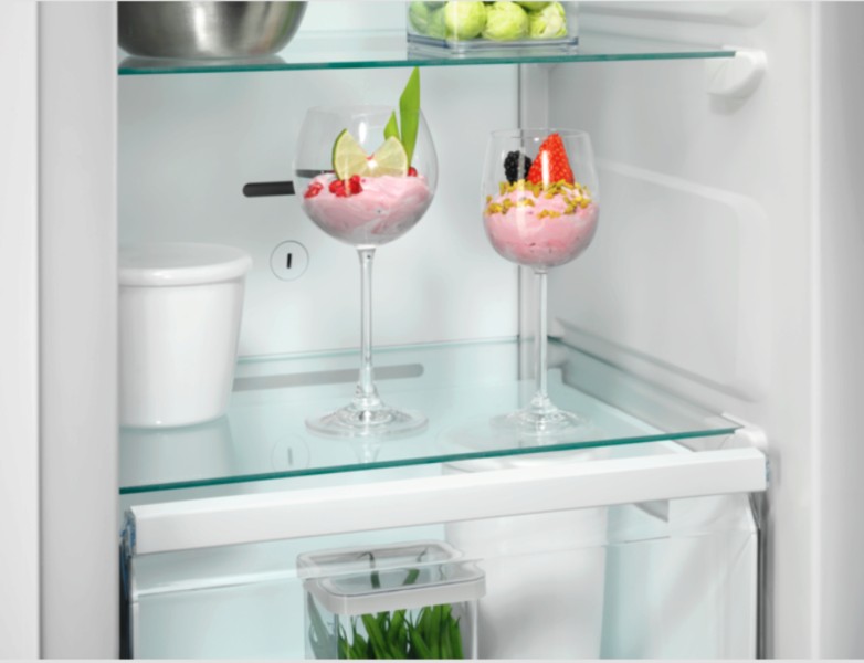 Diepvries inbouw  groter dan 122 cm AEG TB7NA181ES detail 3