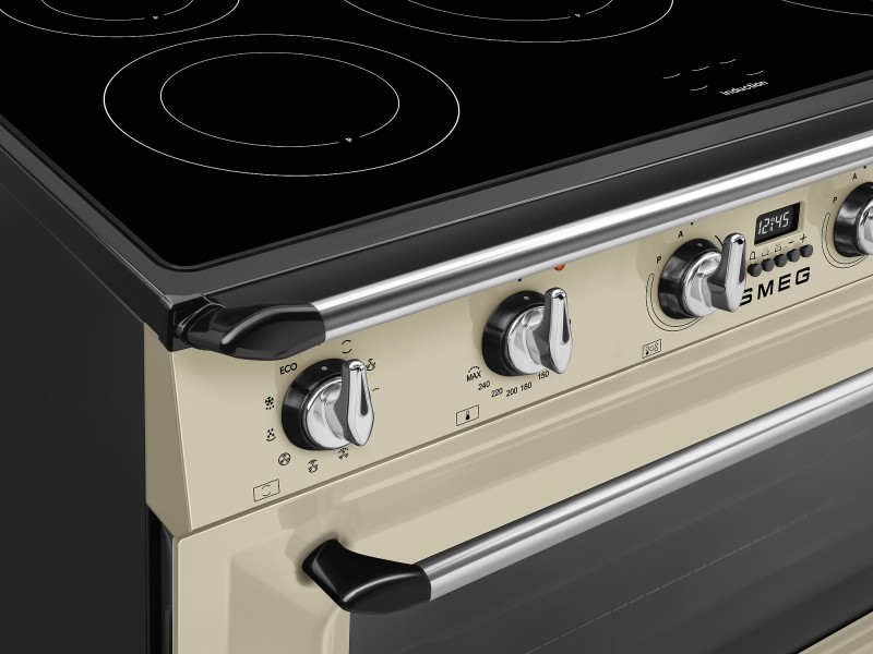 Fornuis inductie kookplaat Smeg TR90IMP detail 4