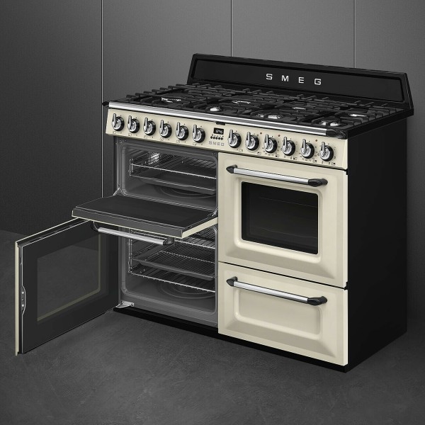 Cuisinière avec taque de cuisson au gaz Smeg TR4110P1 detail 2