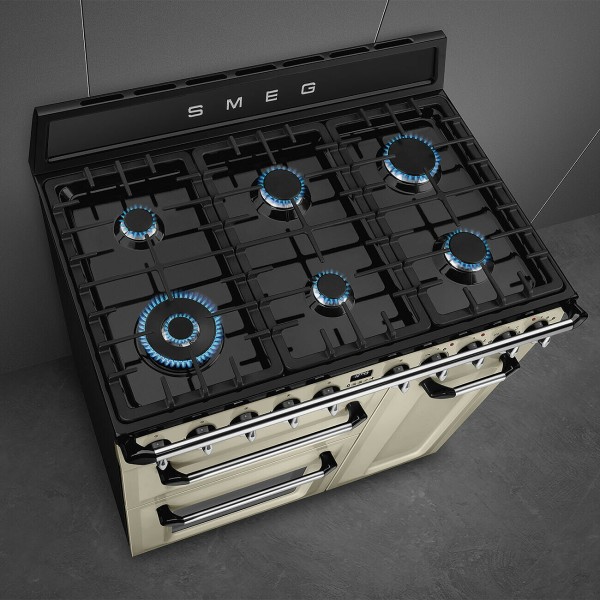 Cuisinière avec taque de cuisson au gaz Smeg TR93P detail 3