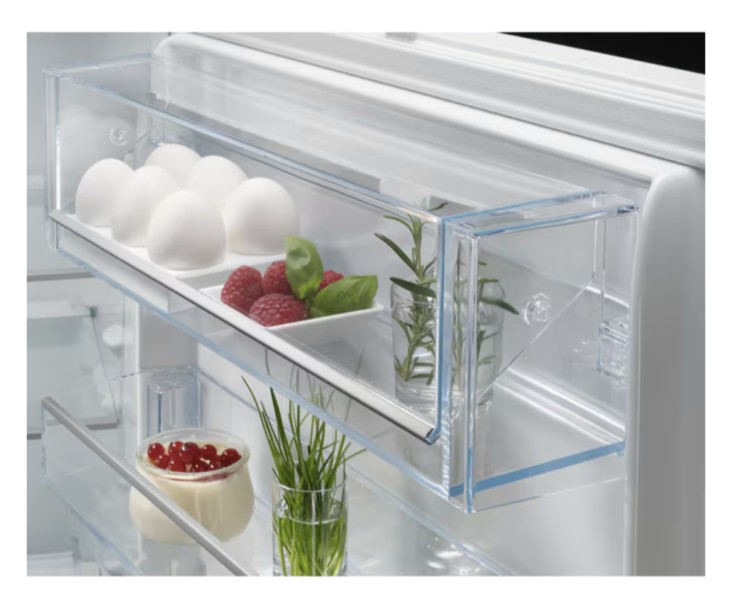 inbouw koelkast 88 cm hoog AEG TSK5O882DS detail 2