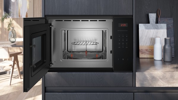 Siemens Microgolfoven inbouw met grill BE 523LMB 1