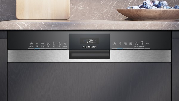 Siemens Vaatwasser integre. 60cm frontbediening SN 53HS10 TE