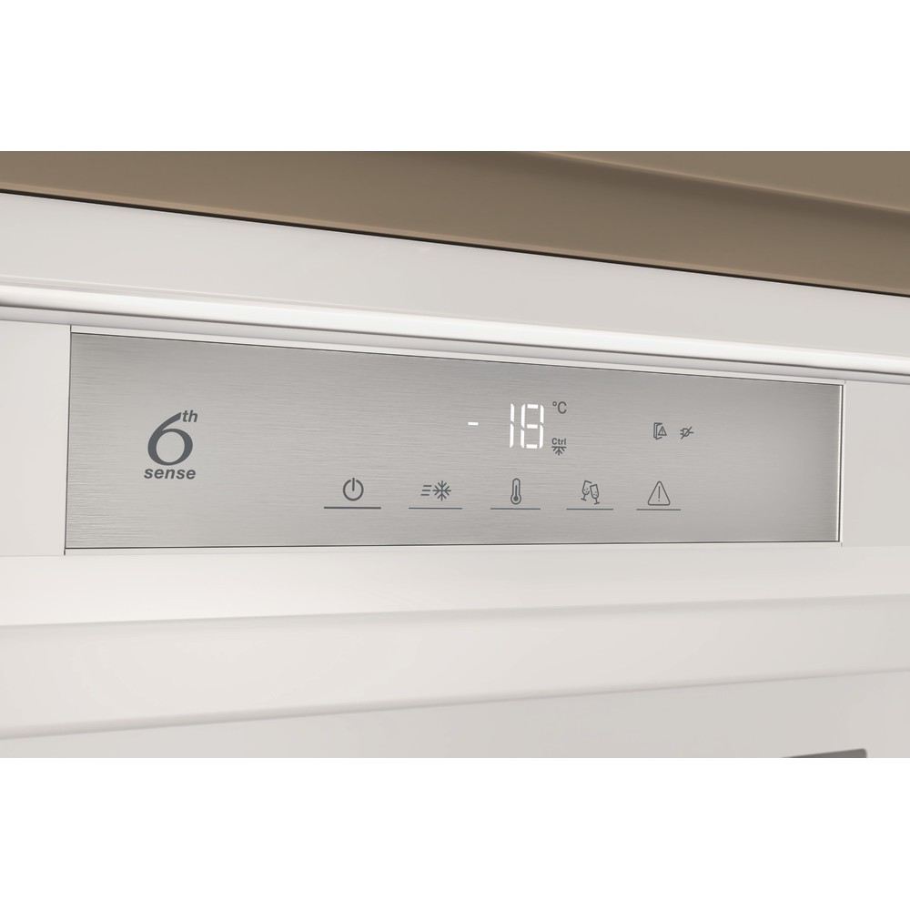 Whirlpool Diepvries inbouw groter dan 122 cm WHSD 18F073C 1